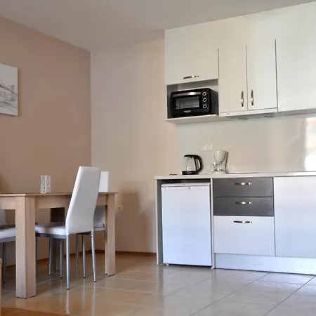 Apartamento Summer In Viyana Nesebar